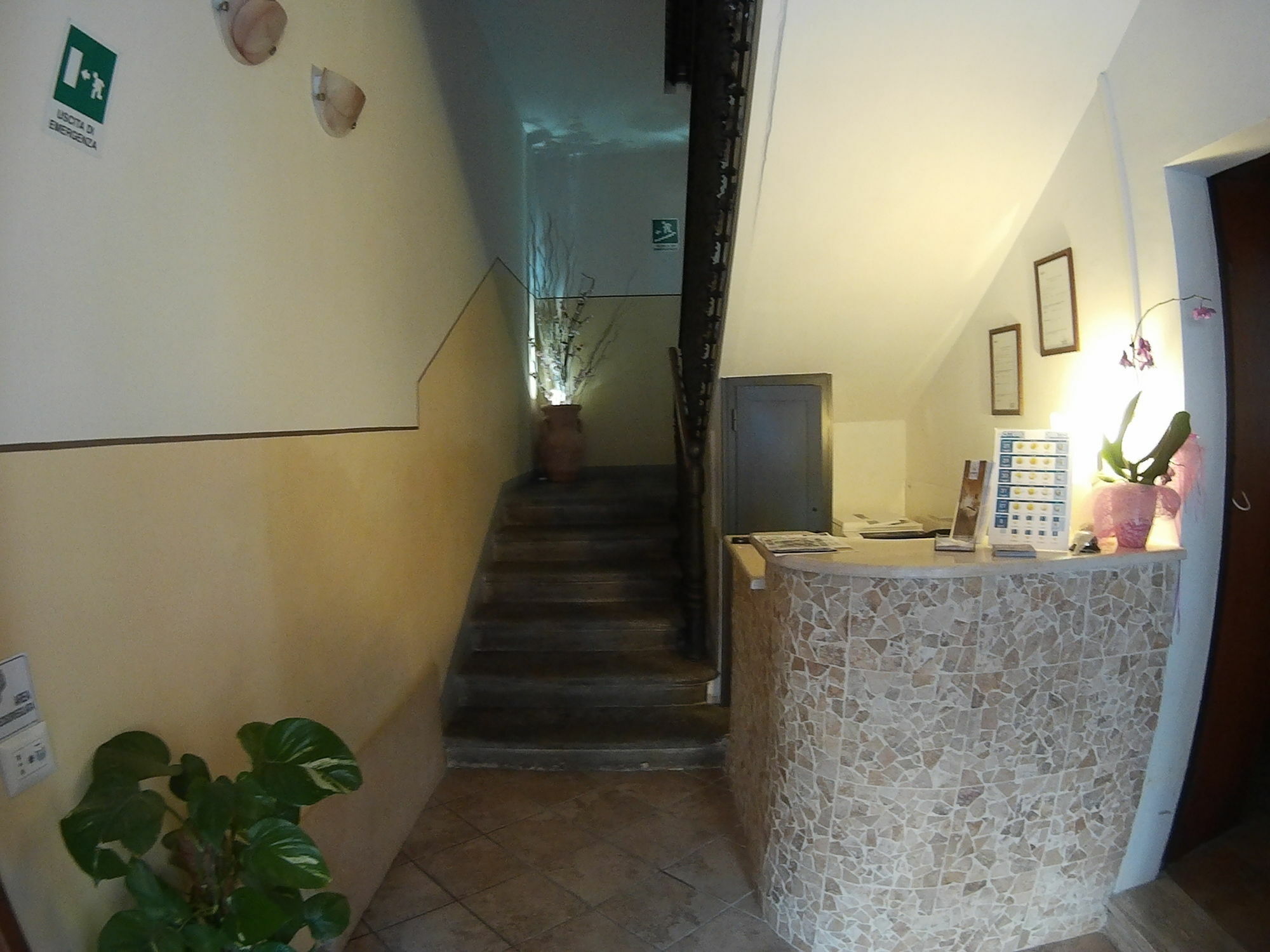 Camere Del Re Tarquinia Exterior foto